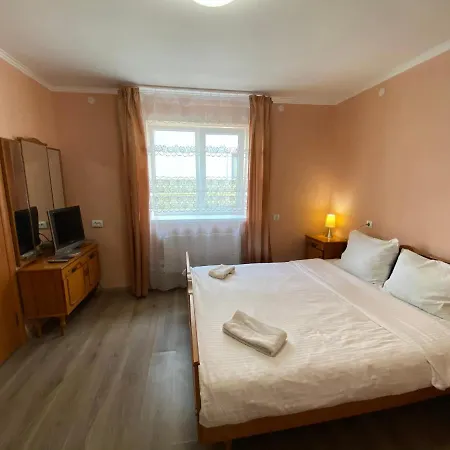 Vella Lodge