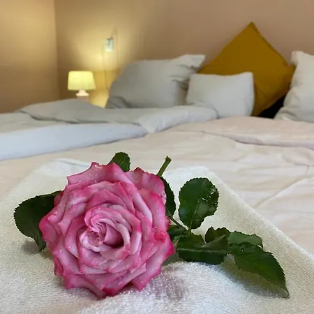 Vella Lodge